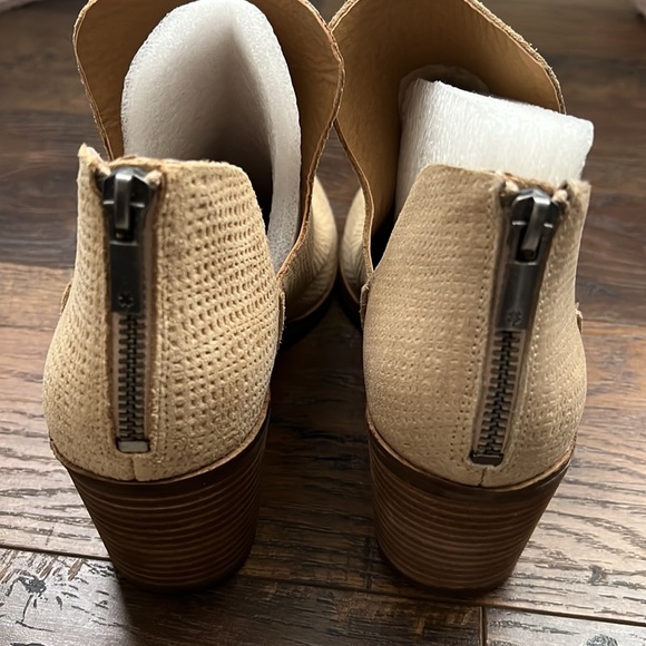 Women’s Booties - Picture 3 of 5